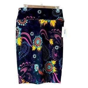 Size small floral LulaRoe Cassie pencil skirt